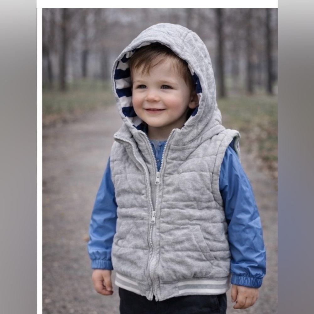 GAP REVERSIBLE VEST